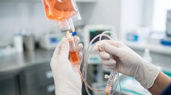 Chimioterapia înainte de operație: cum ajută la reducerea tumorilor canceroase