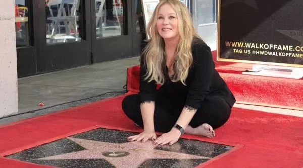 Christina Applegate: diagnostic greșit cu scleroză multiplă