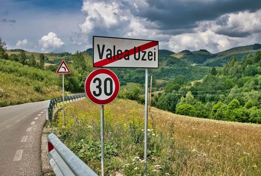 Viața cu afecțiuni nevizibile: povești de reziliență